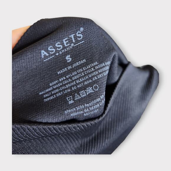 Assets by Spanx Black Compression Slimming Leggings Women's Size Small - Picture 4 of 4